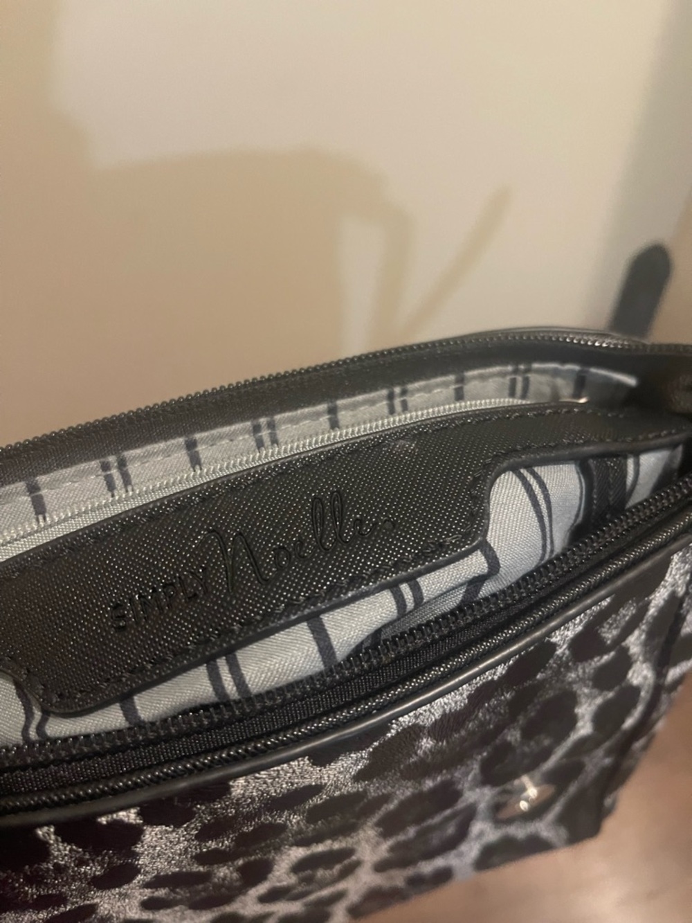 Simply Noelle Black and Silver Leopard Toiletry Bag